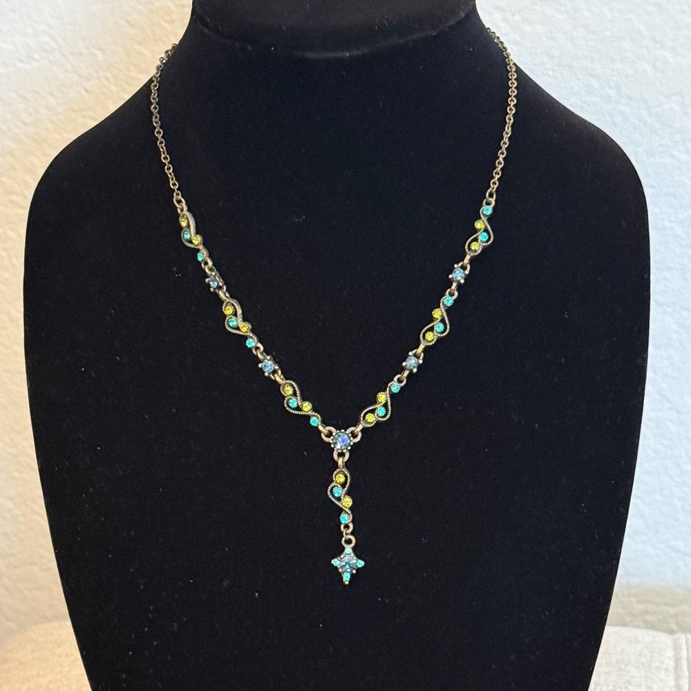 Cookie Lee Blue and Yellow/Green Necklace EUC